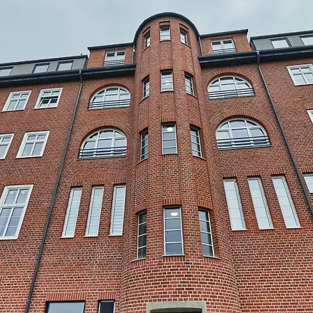 Kosciuszki Street Studio No. 104 Apartment